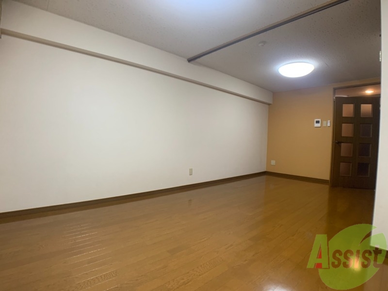 居室・リビング　リビングは１２帖のフローリングです。