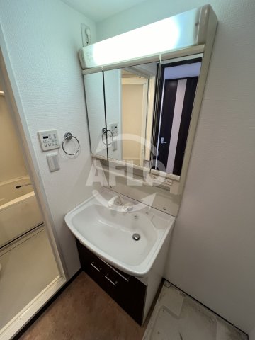 洗面設備　ビエラコート天神橋　洗面所