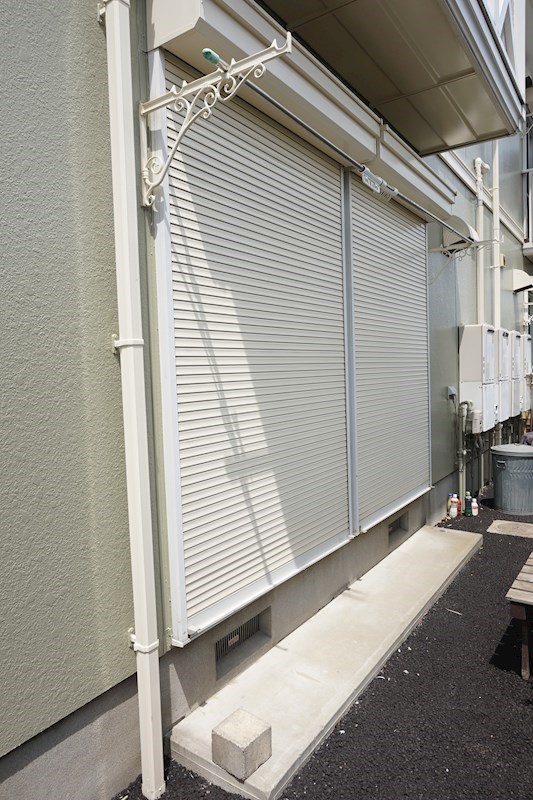 バルコニー　テラス