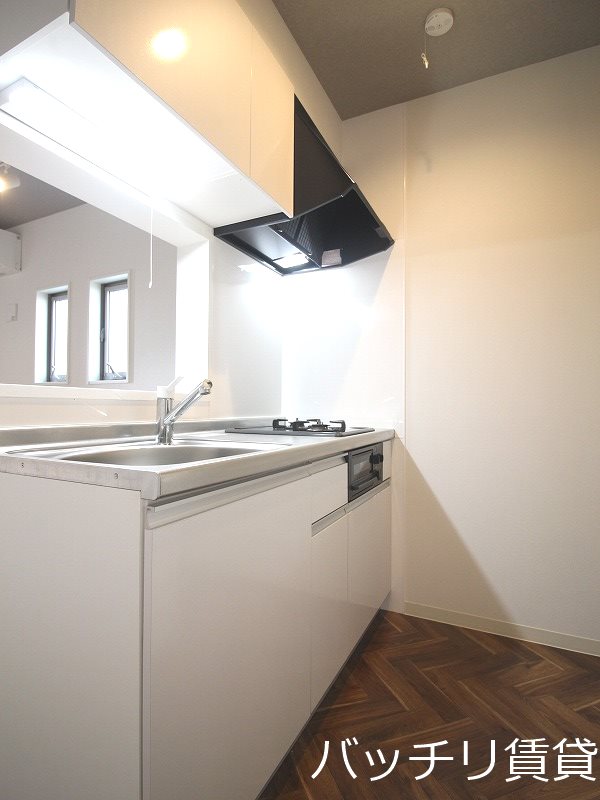 キッチン　画像はイメージの為、色や間取りが若干異なりますが、現況を優先