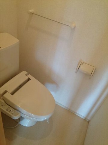 トイレ　トイレもきれいです