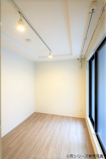 その他　※同シリーズの写真です