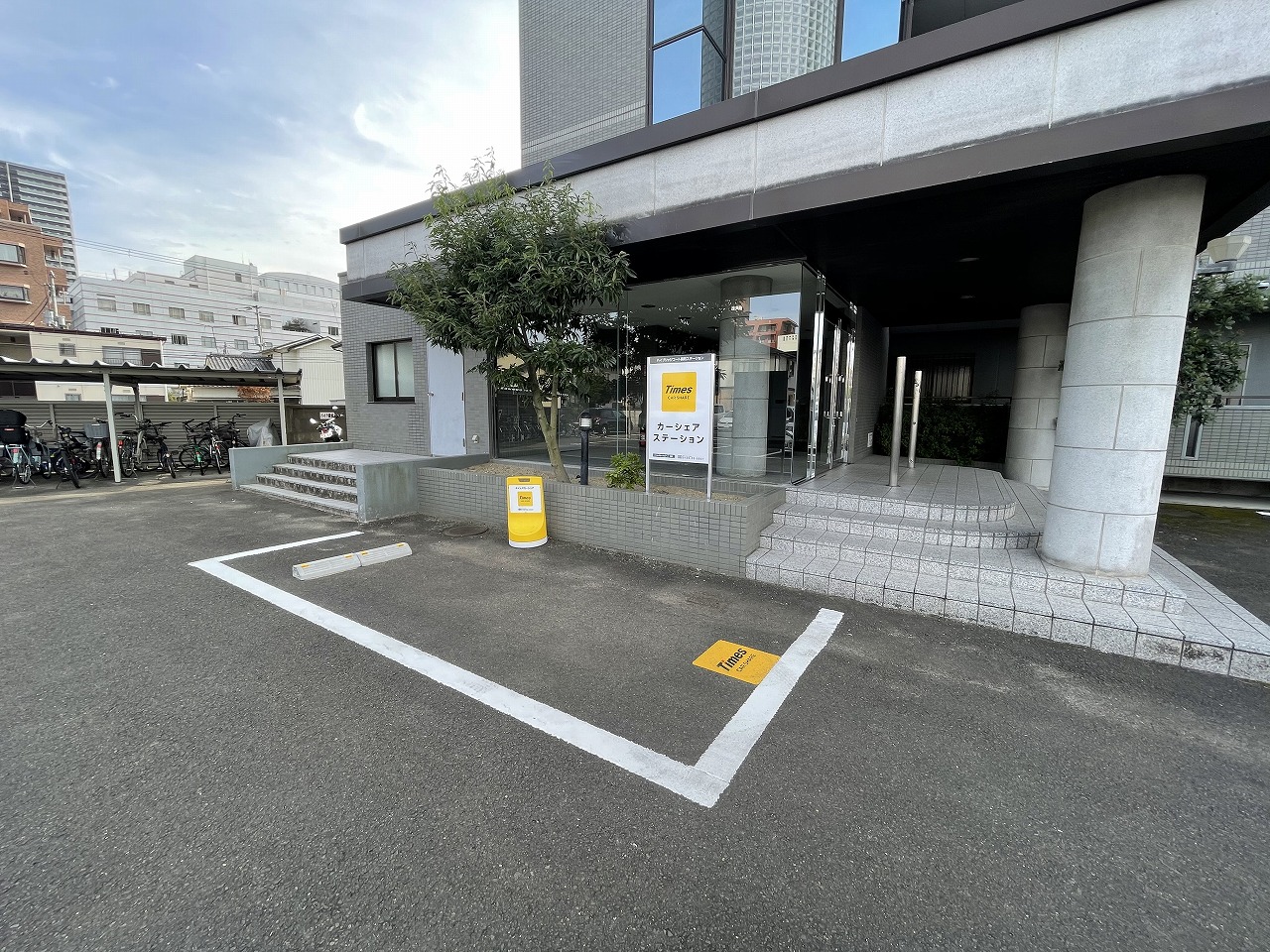 駐車場　タイムズカーシェア用カーポート