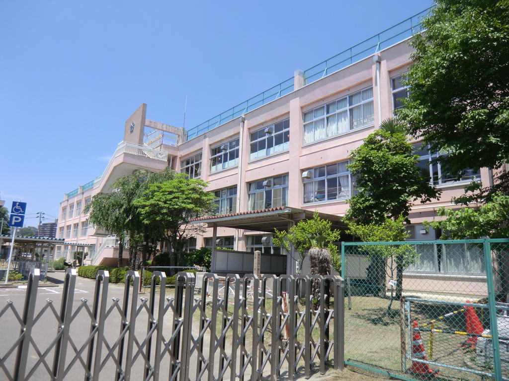 小学校　仙台市立長町小学校（小学校）まで749m