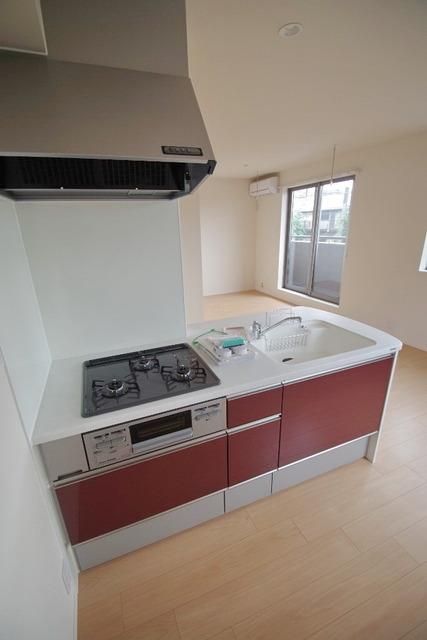 キッチン　★三口コンロのシステムキッチン★