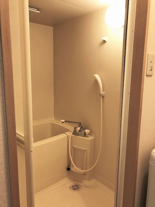 バス・シャワールーム　こちらの物件はMODE不動産なら割引対象の１部屋です。