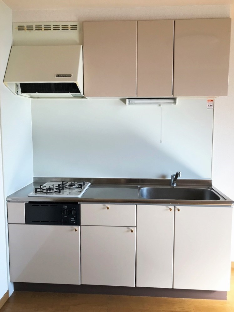 キッチン　こちらの物件はMODE不動産なら割引対象の１部屋です。