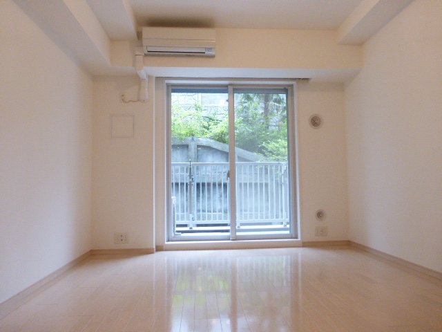 居室・リビング　居室