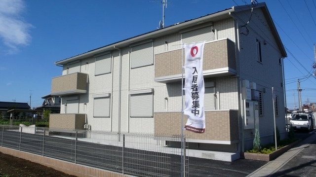 建物外観　角部屋　インターネット無料　間取り反転タイプあり