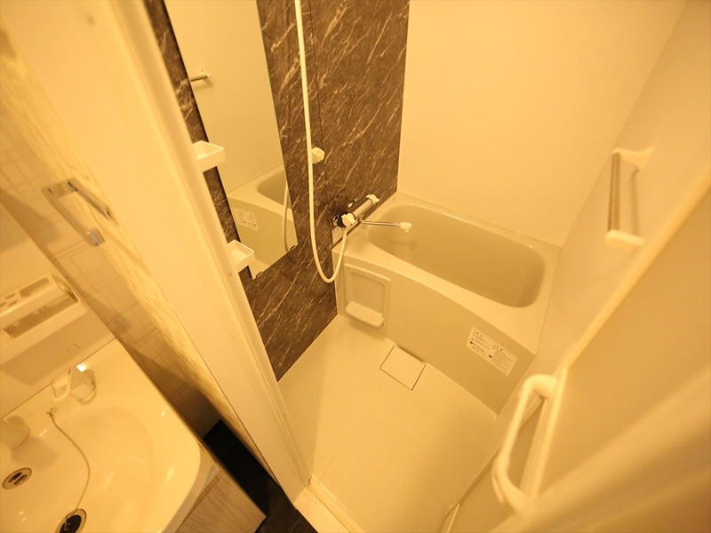 バス・シャワールーム　バスルーム　浴室暖房乾燥機付き