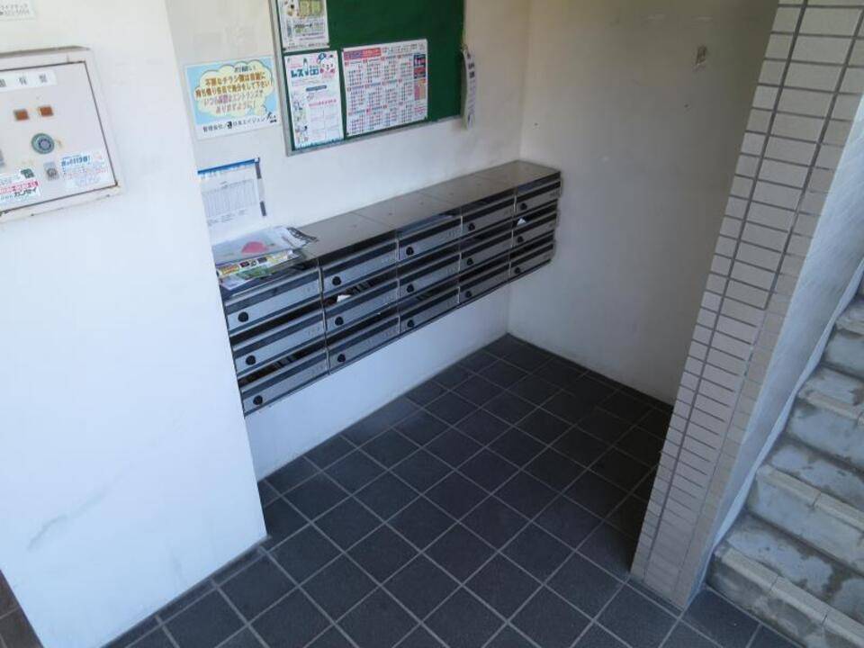 エントランス　ポスト