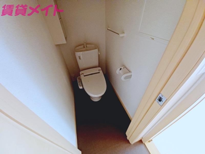 トイレ　別部屋参考写真です