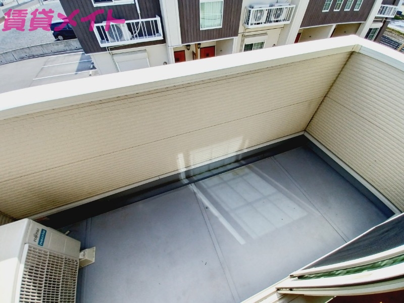 バルコニー　別部屋参考写真です