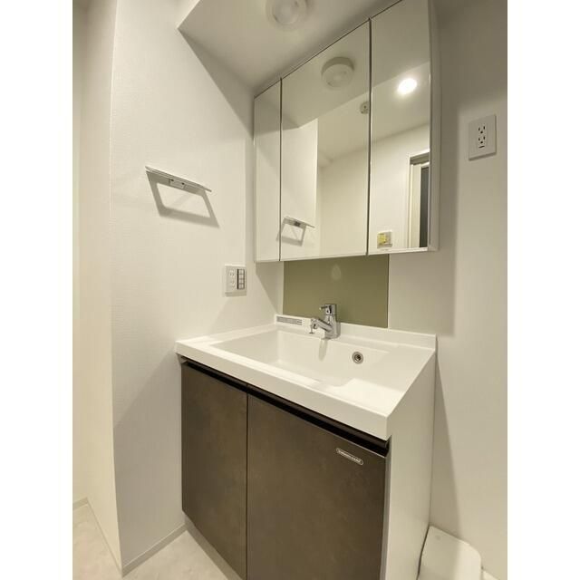 洗面設備　★収納付き、独立洗面台★