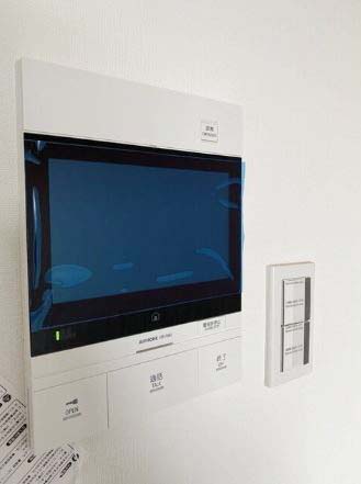 セキュリティ　★モニター付きインターホンで来客時も安心★