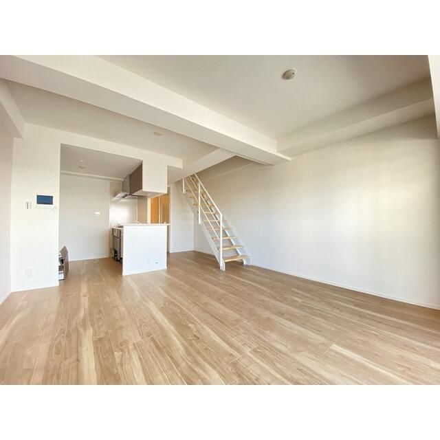 居室・リビング　★メゾネットタイプのお部屋★