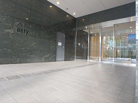 エントランス　落ち着いたエントランスです