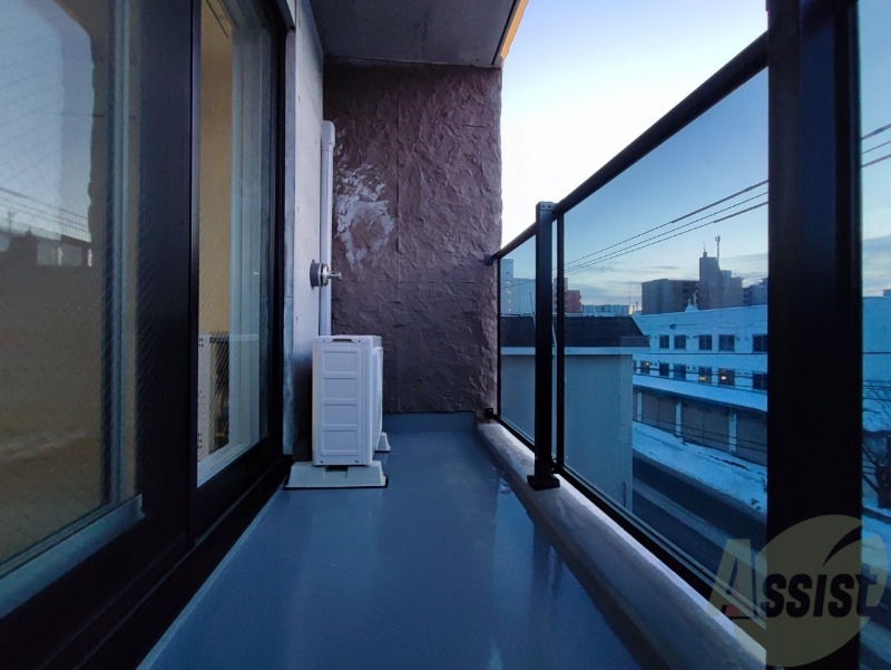 バルコニー　バルコニーが付いていますので一息ついてみてはいかがですか。