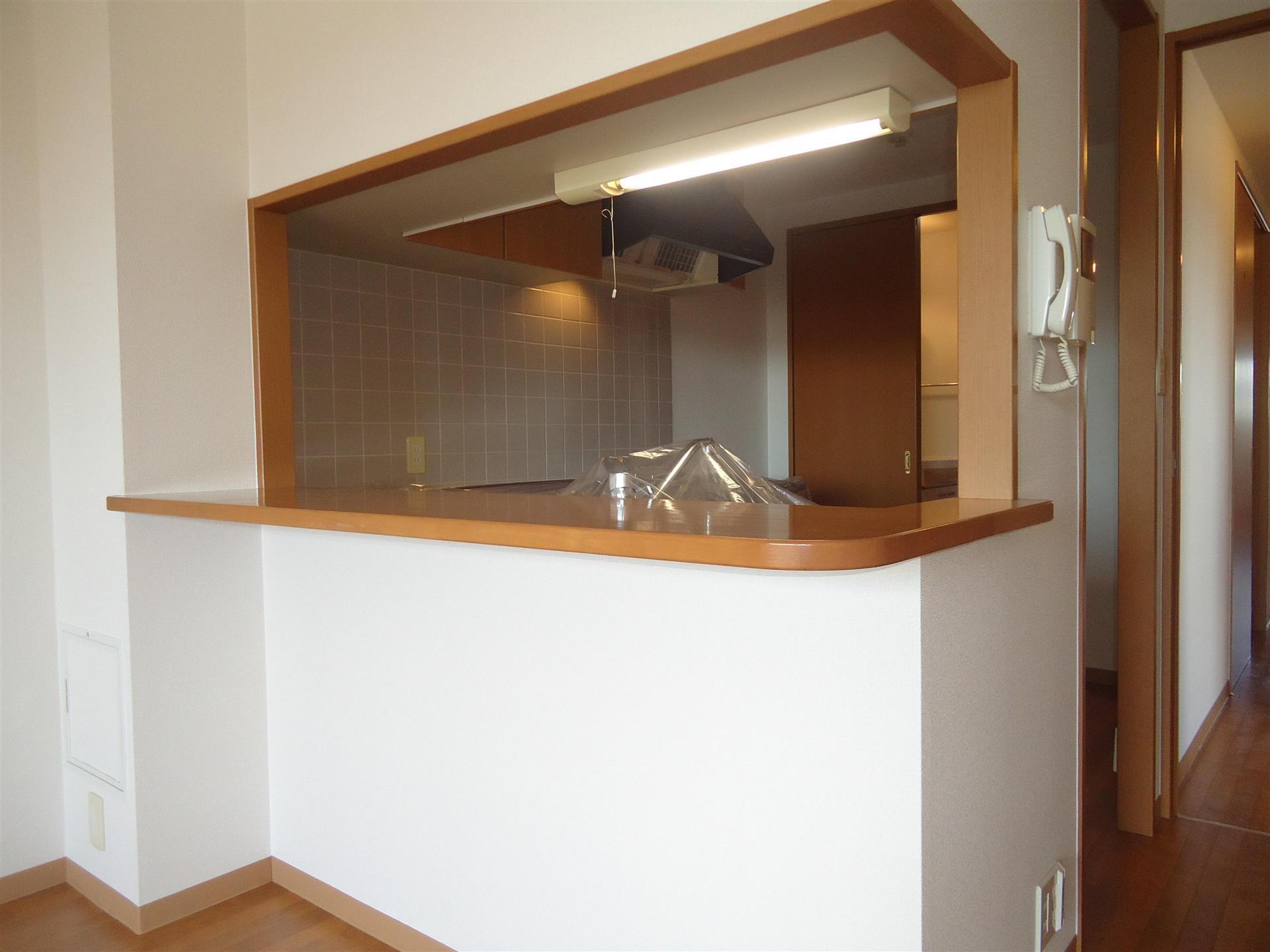 キッチン　※同物同タイプ別室の写真です