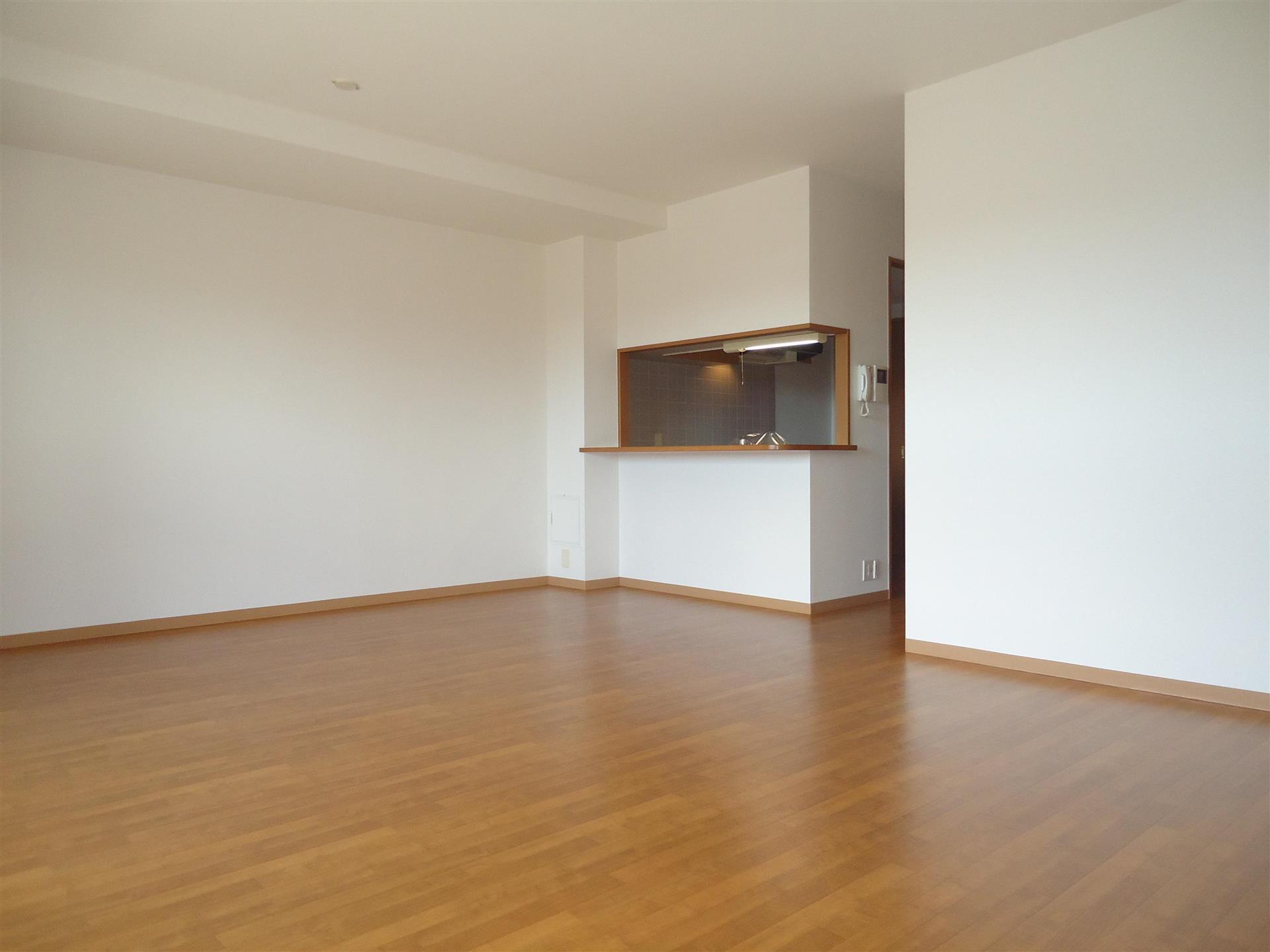 居室・リビング　※同物同タイプ別室の写真です