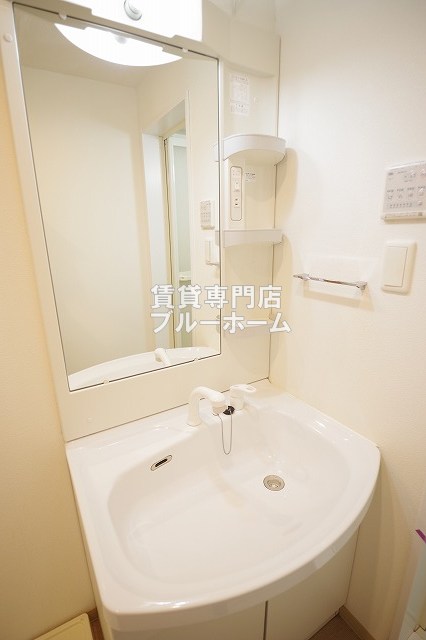 洗面設備　独立洗面台あります！