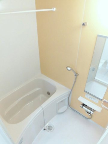 バス・シャワールーム　ゆったり過ごせるお風呂です