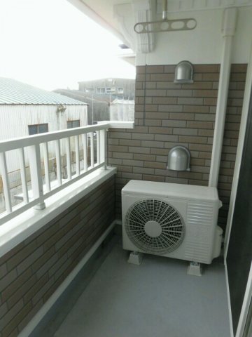 バルコニー　お洗濯にも便利なバルコニー付き