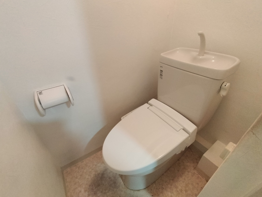 キャピタルビルドのトイレ写真