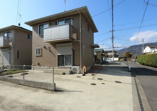 建物外観　松の木戸建の外観です