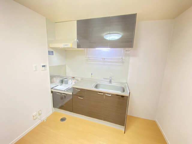 キッチン　カウンター派　いいえ、私は孤独な壁向きキッチン派