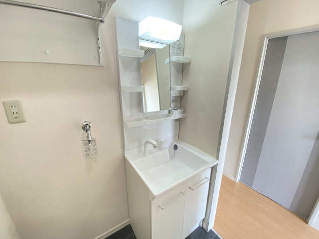 洗面設備　忙しい朝の準備も楽々　シャンプードレッサー