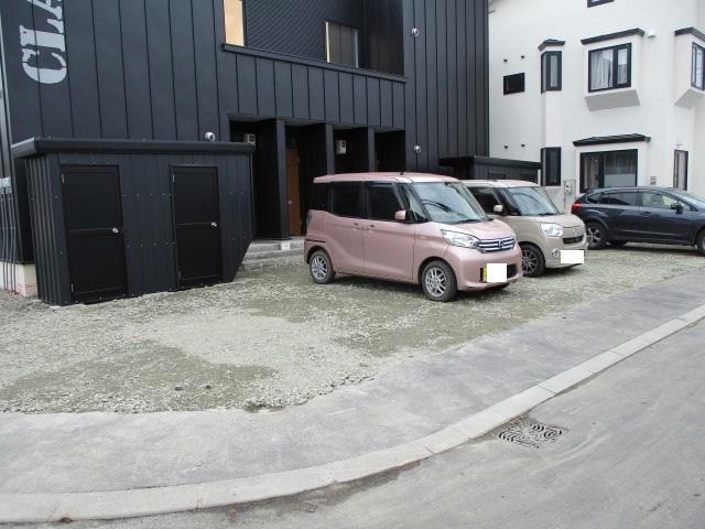 駐車場　駐車場