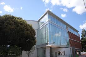 大学・短大　高千穂大学（大学・短大）まで913m