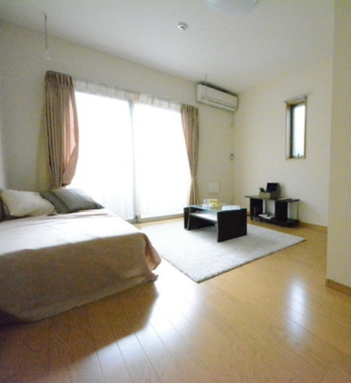 居室・リビング　※別のお部屋のお写真です。