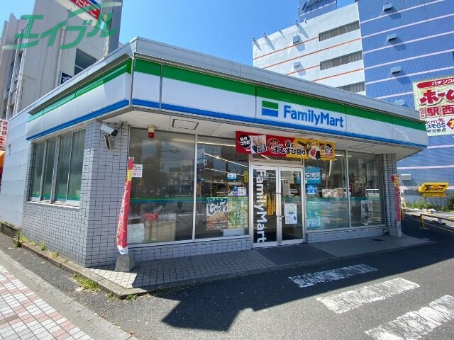コンビニ　ファミリーマート四日市西新地店（コンビニ）まで379m