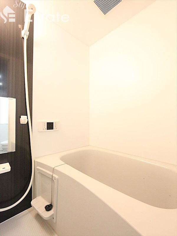 バス・シャワールーム　バスルーム