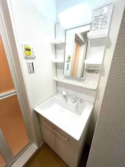 洗面設備　独立洗面台