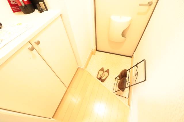 玄関　シューズボックスあります♪
