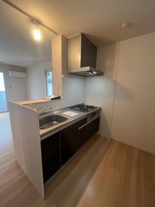 キッチン　同メーカーの類似モデルの写真です