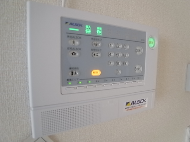 その他　同メーカーの類似モデルの写真です