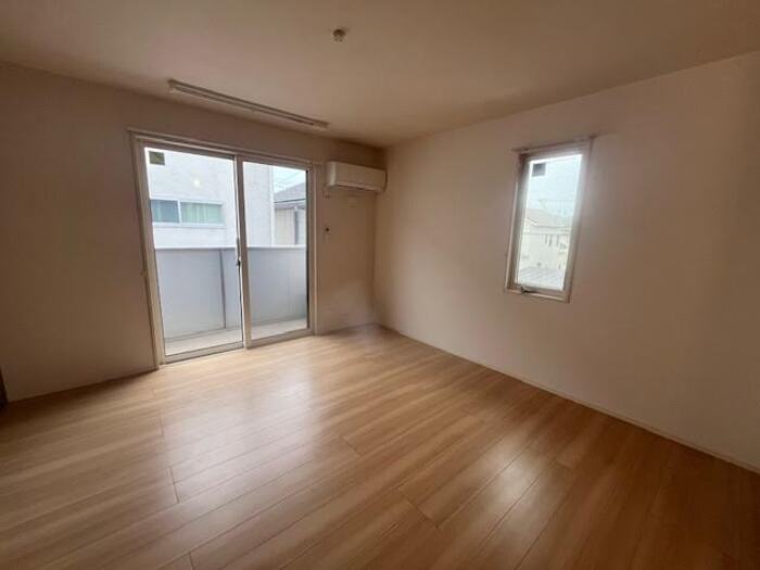 居室・リビング　同メーカーの類似モデルの写真です