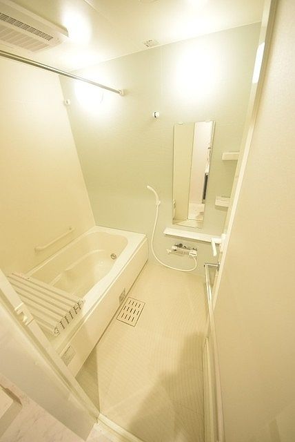 バス・シャワールーム　※他号室参考写真