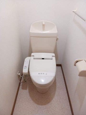 トイレ　トイレもきれいです