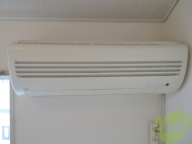 その他設備　あらかじめエアコンがついています。夏も冬も快適ですよ。