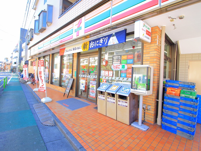 コンビニ　セブンイレブン（コンビニ）まで144m