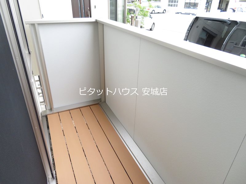バルコニー　同物件別部屋