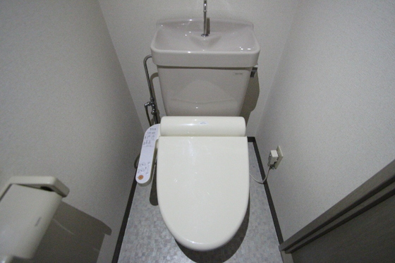 トイレ　※別号室のお写真です