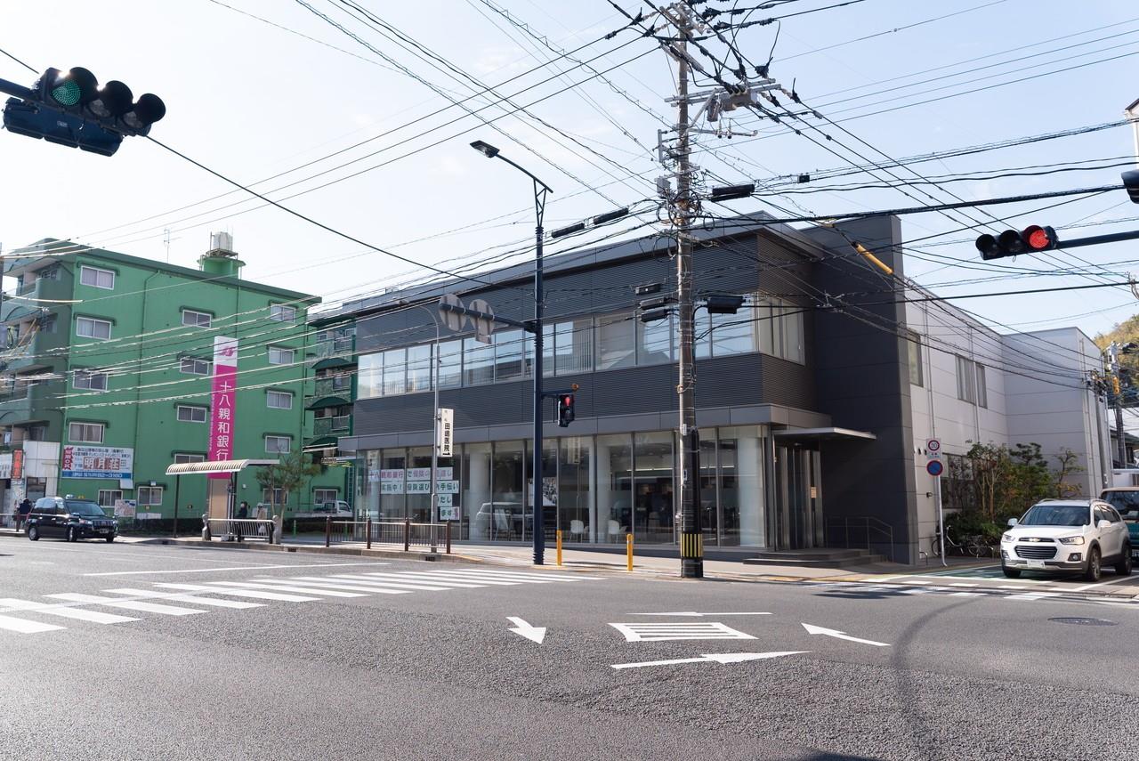 銀行　十八親和銀行時津中央支店（銀行）まで876m