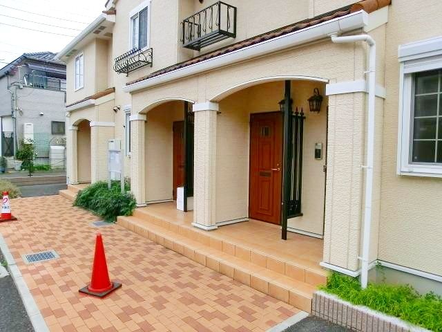 エントランス　お部屋探しは【タウンハウジング千葉店】にお任せ下さい♪