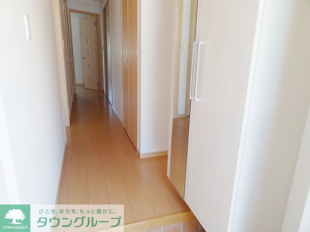 玄関　お部屋探しは【タウンハウジング千葉店】にお任せ下さい♪